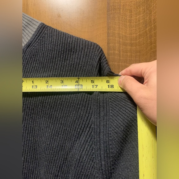 Vintage 2000s GAP preloved half-zip mock sweater in great condition.Medium.Grey - Picture 2 of 6
